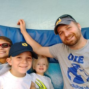 Meet your Posher, Adam